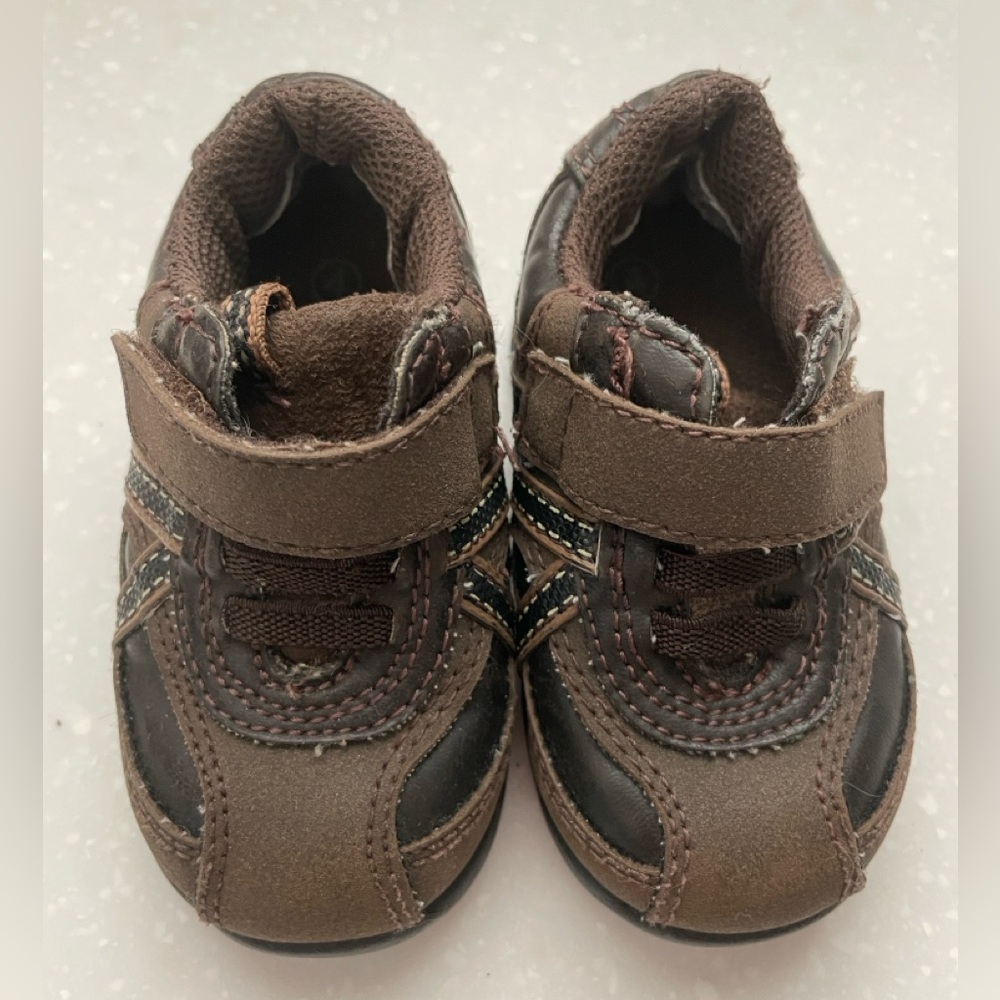 Kid Connection toddler brown dress shoes size 4 Velcro strap